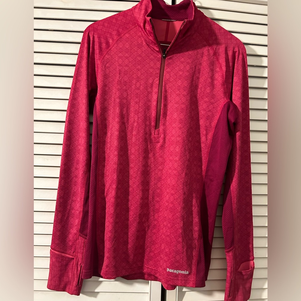 Womens Pantagonia base layer.